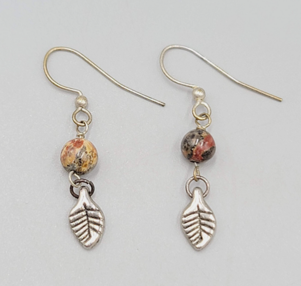 Agate Bead Pierced Earrings Silver tone Dangle 3/4"