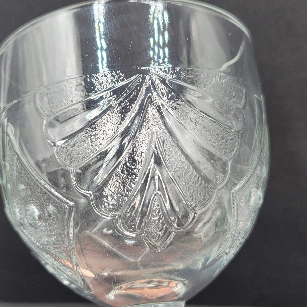 Martha Stewart Everyday McKee Repro Shell Diamond Pattern Glass Goblet 6 3/8"