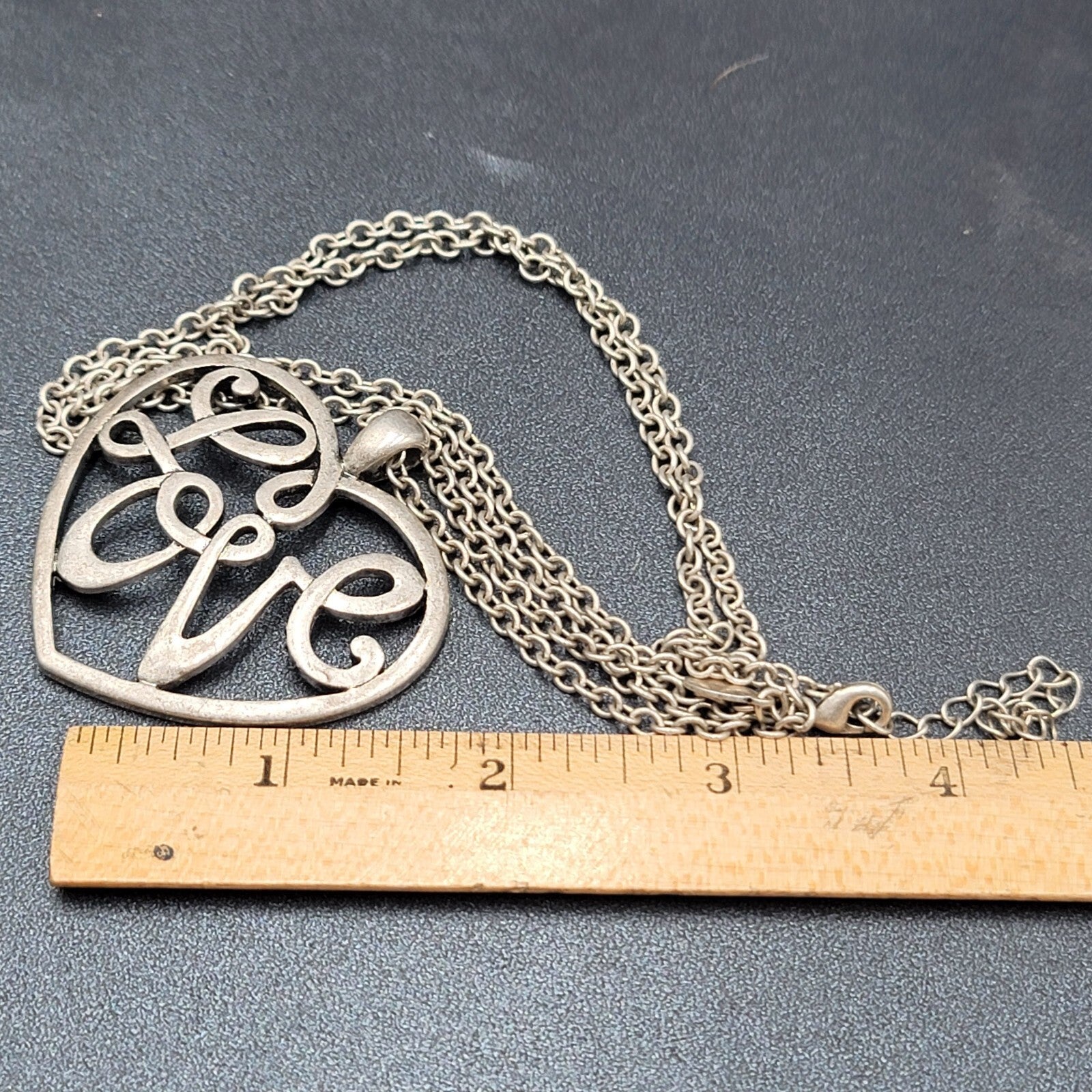 AEO American Eagle Outfitters Chain Necklace Love Heart Silver Tone 30"-32"