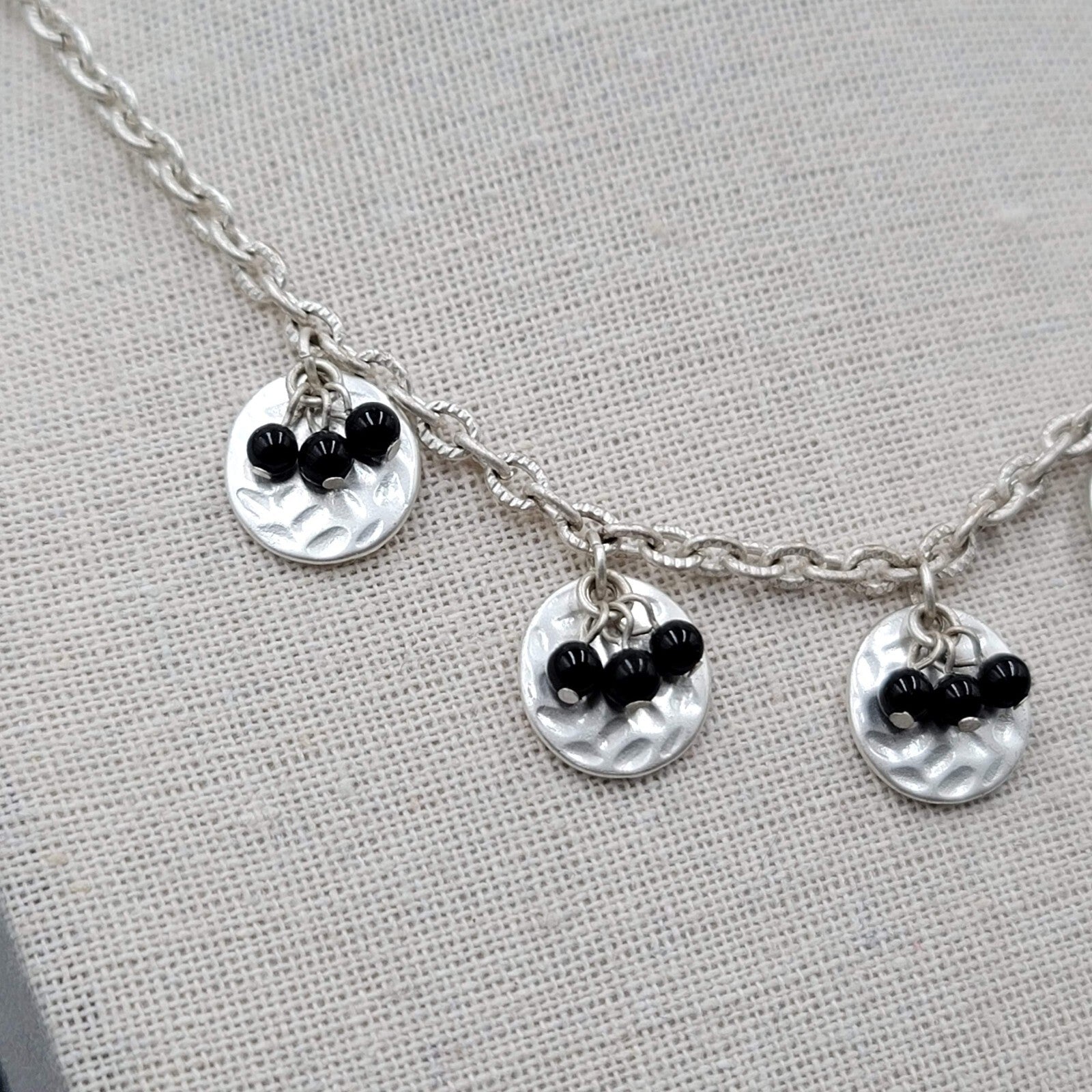 Black Bead Necklace Silver tone Hammered Discs Chain 16"-18"