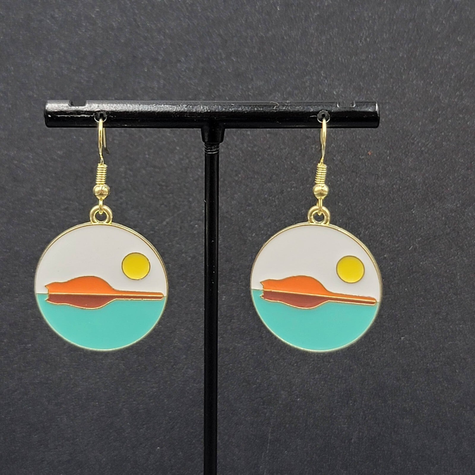 Island Kitty Cat Pierced Earrings Japanese Style Art Gold tone Round Dangle 1"