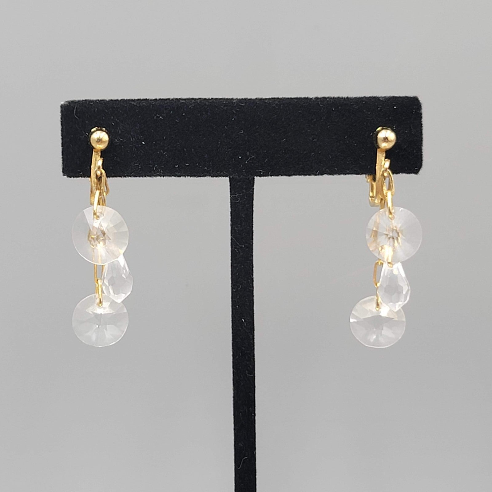 Vintage Clear Bead Clip on Earrings Gold tone Dangle 1.25 in