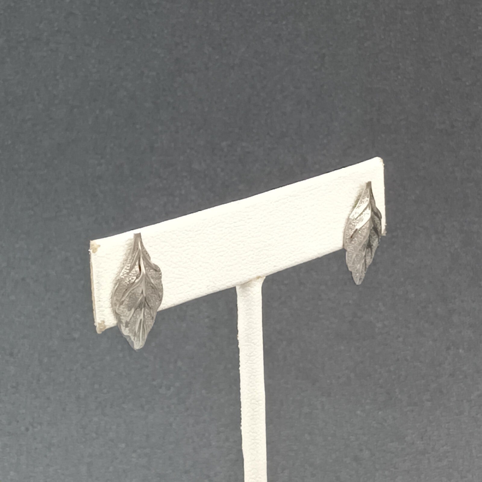 Pierced Earrings Silver tone Leaf Studs 3/4"