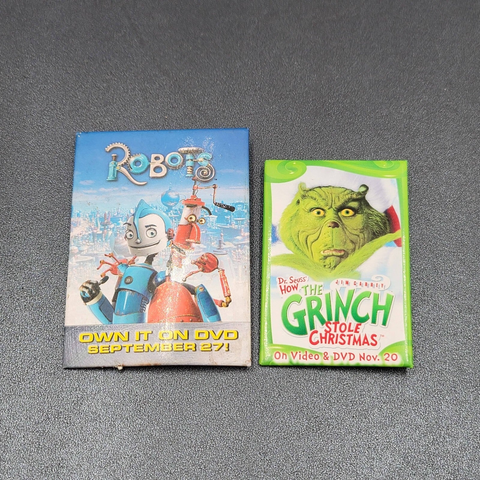 Vintage Lot of 2 Kids Movie Promo Pin Back Buttons Pins ROBOTS GRINCH