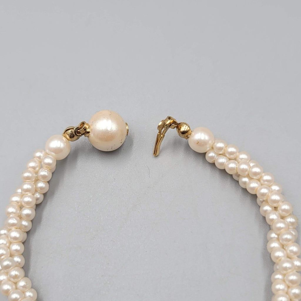 Vintage Bracelet Faux Pearl Bead Twist Hidden Clasp 6.5"