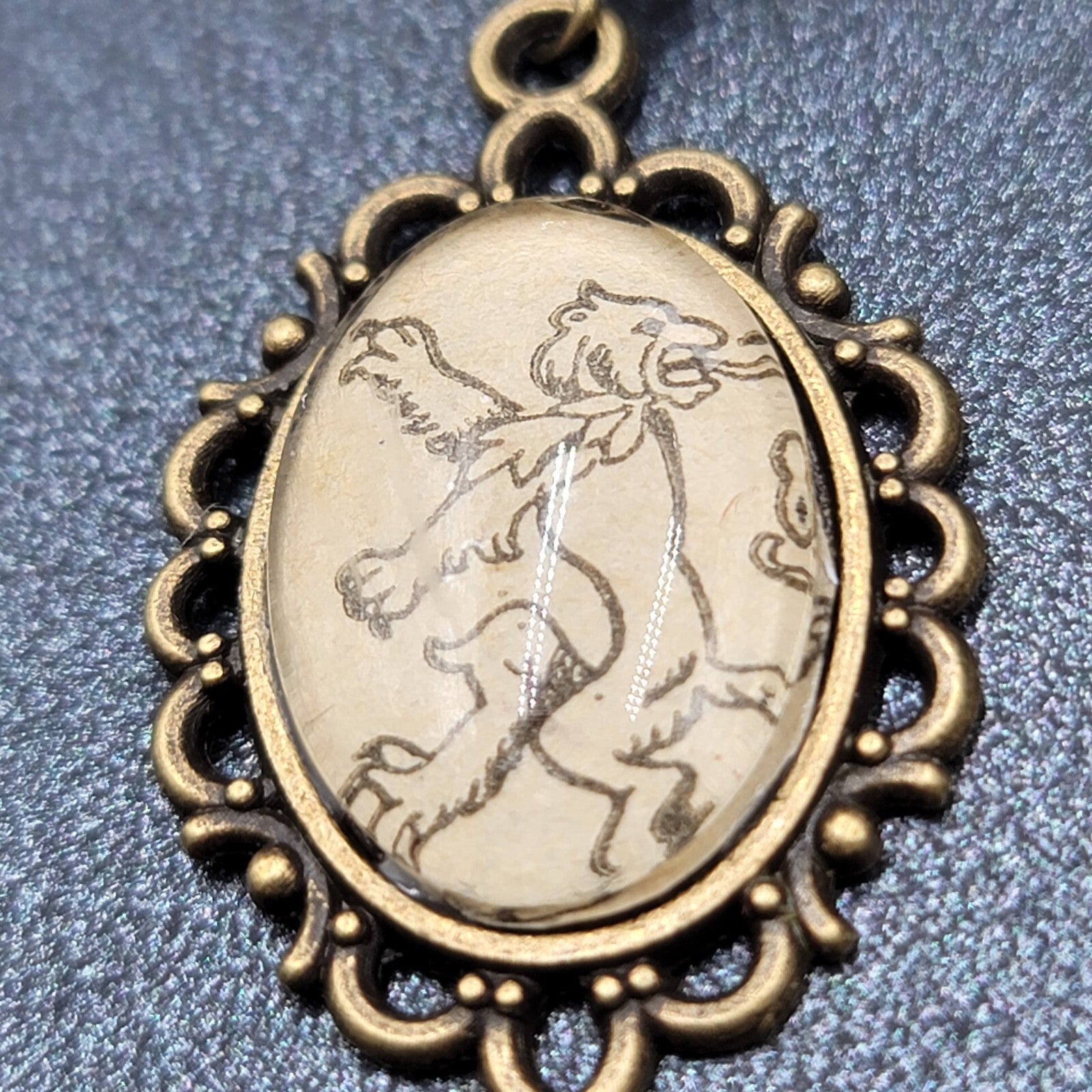 Lions Pierced Earrings Bronze tone Glass Cabochon Dangle 1.25"
