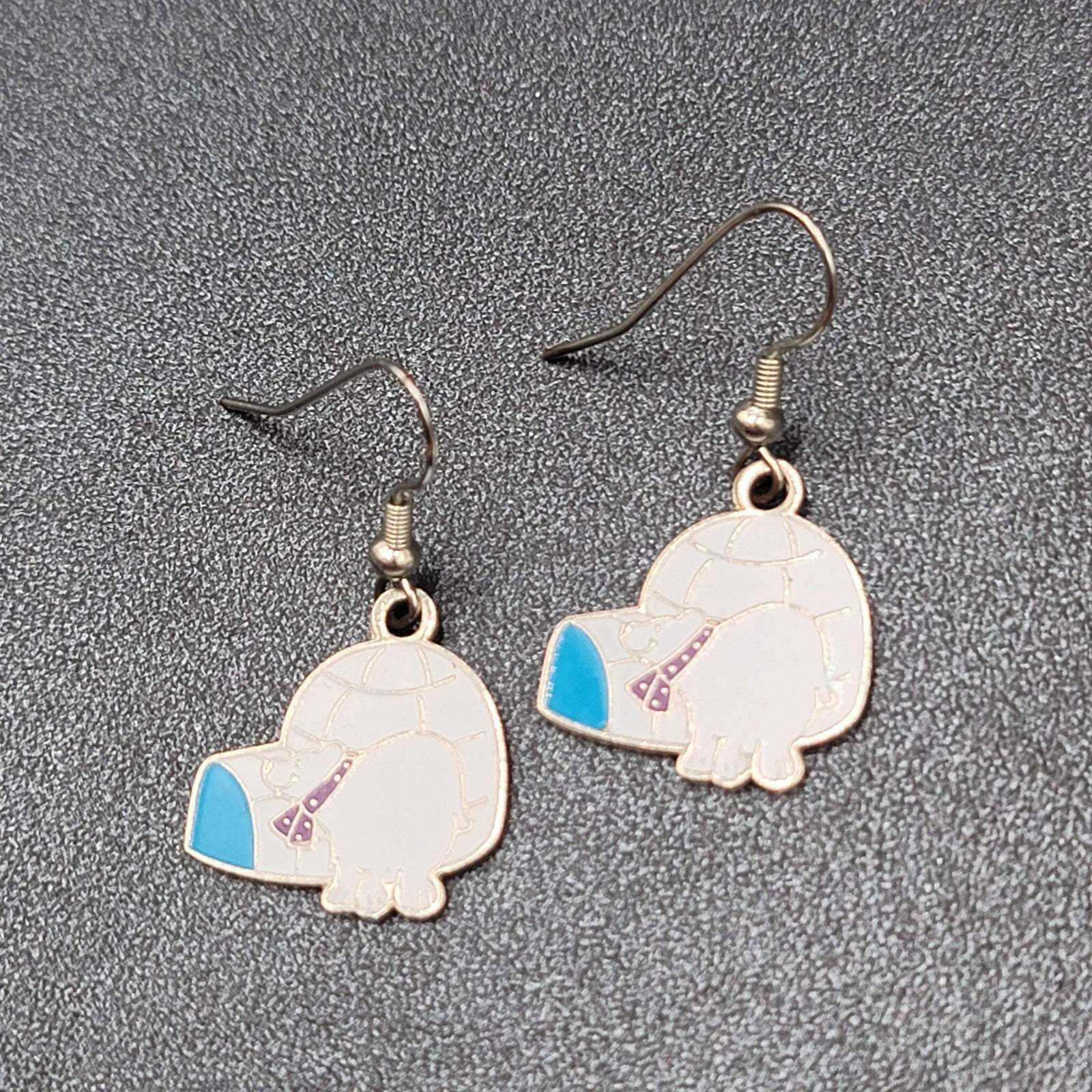 Vintage Pierced Earrings Igloo Polar Bear Dangle Enamel Silver tone Dangle 7/8"