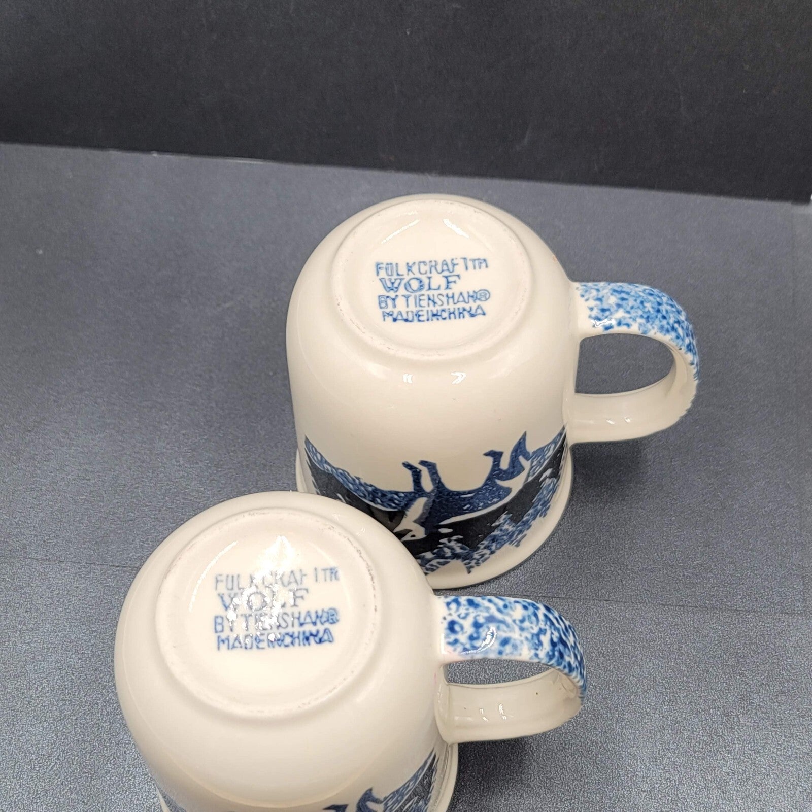 Set of 2 Vintage WOLF TIENSHAN FOLK CRAFT 10 oz Coffee Mugs Tea Cups Blue Sponge