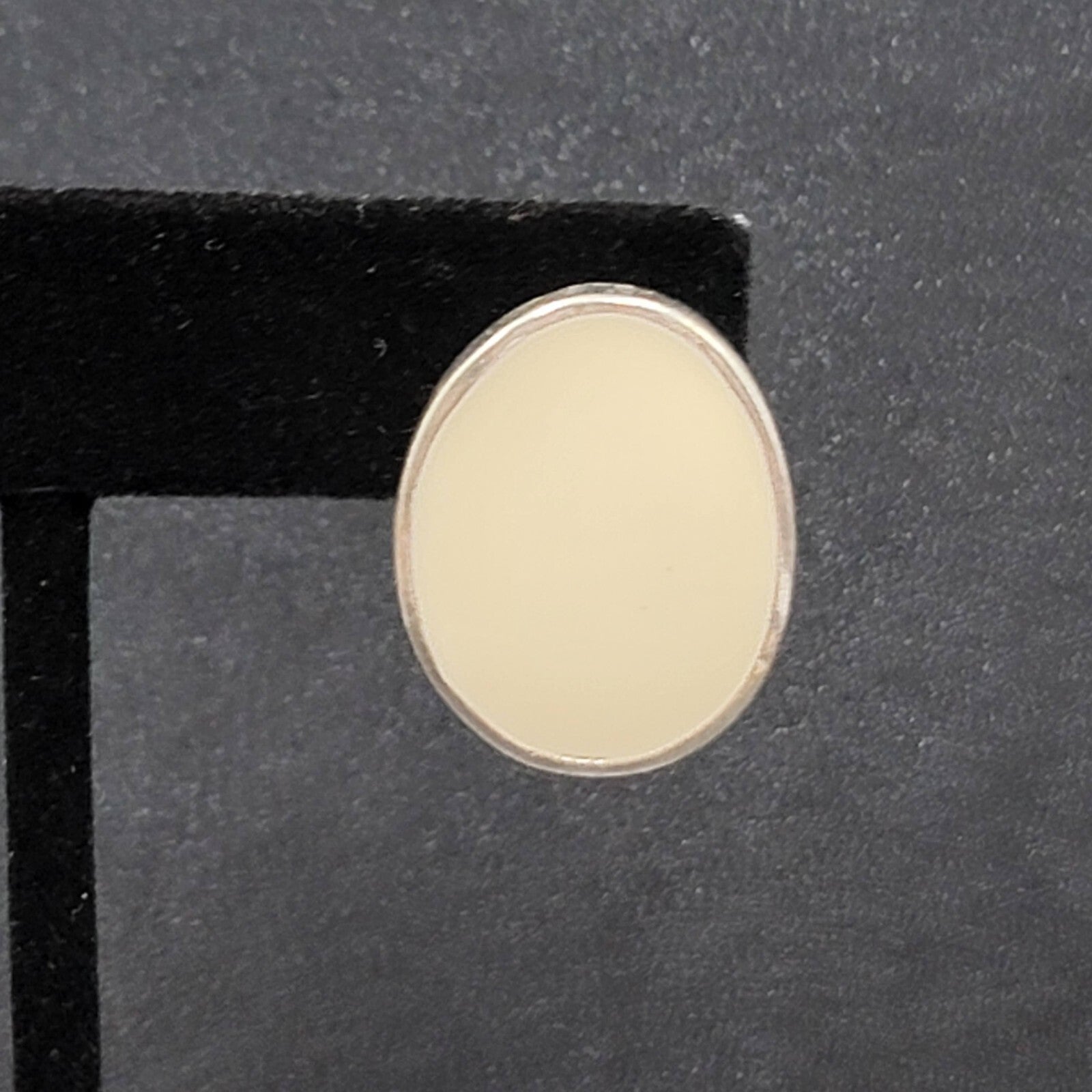 Pierced Earrings Silver tone Ivory White Enamel Oval Drop 7/8"