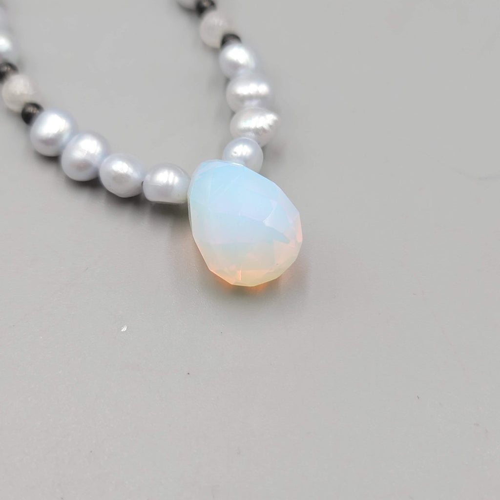 Pearl Bead Necklace Faceted Opalite Pendant Toggle Clasp 16"