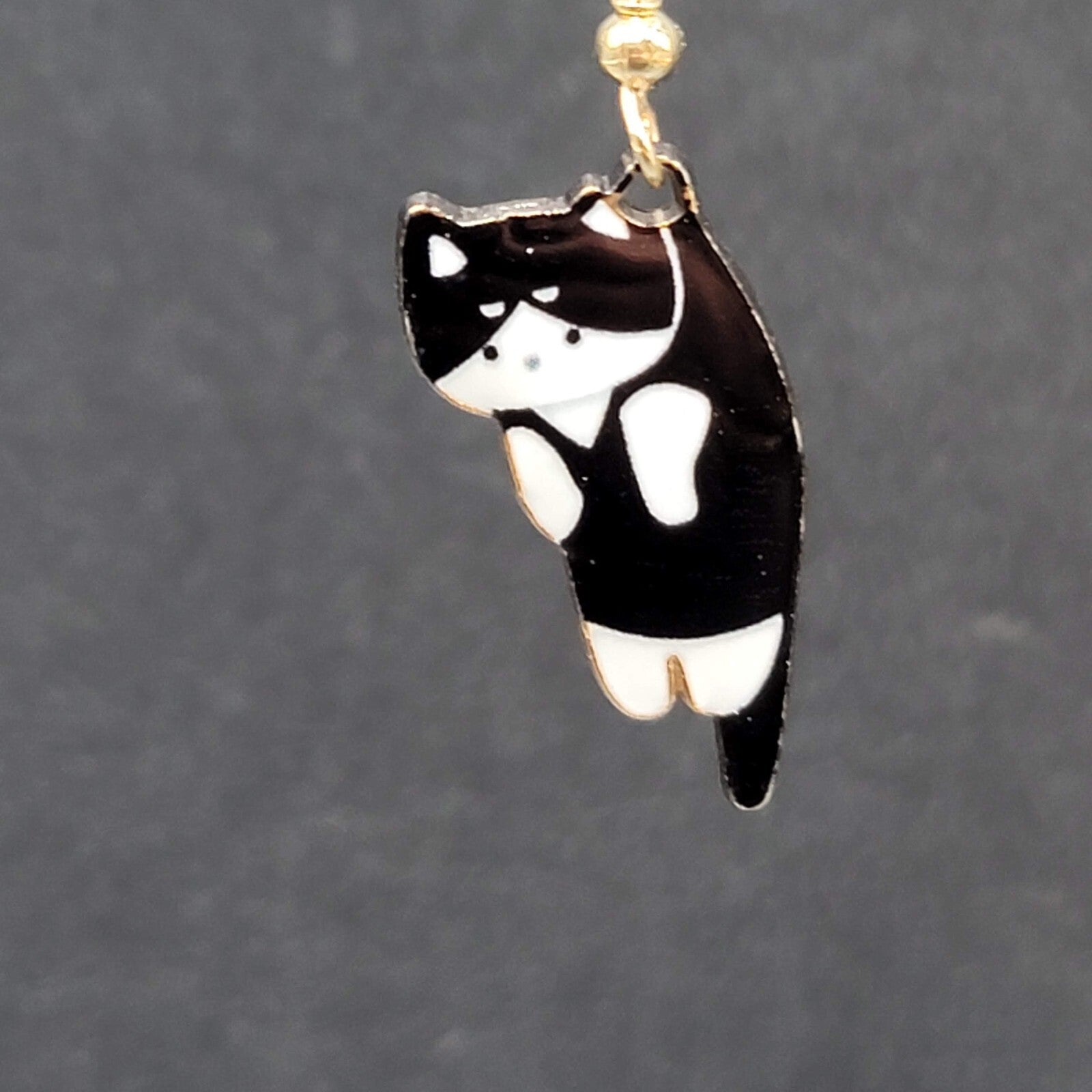 Kitty Cat Pierced Earrings Gold tone Black White Tuxedo Kitten Hanging Dangle 1"