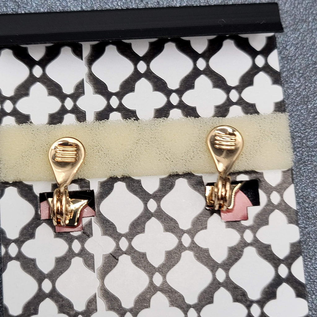 Laundry by Shelli Segal Clip on Earrings Gold tone Pink Mother of Pearl Drop 1"