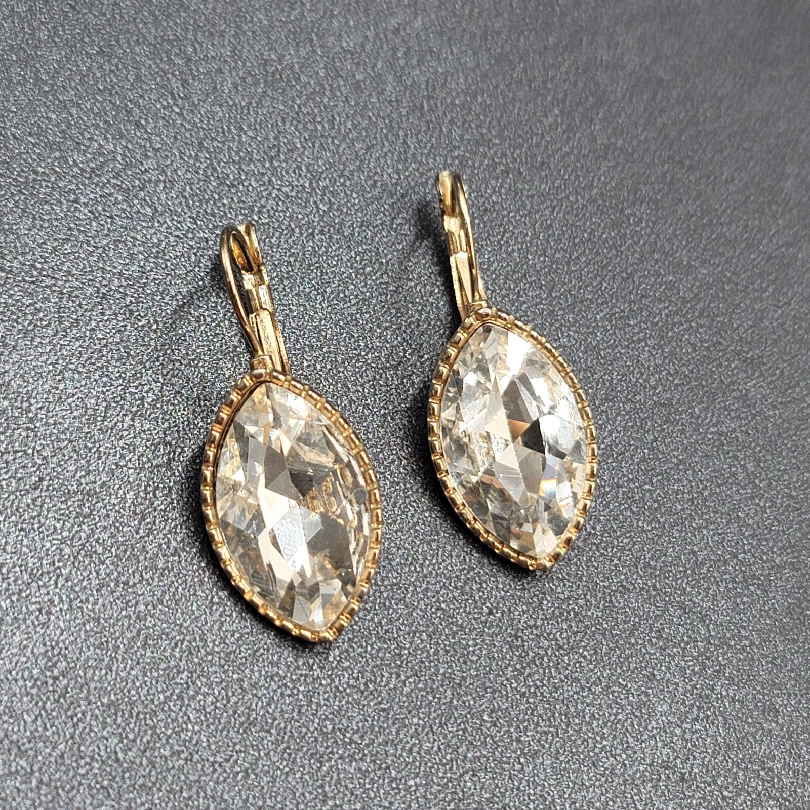 Pierced Earrings Gold tone Glass Faceted Marquis Dangle 1"