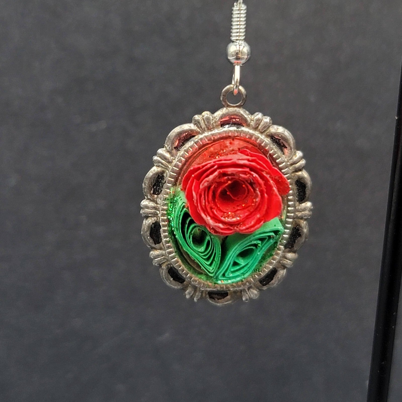 Pierced Earrings Paper Quilling Rose Flower Silver tone Dangle 1"