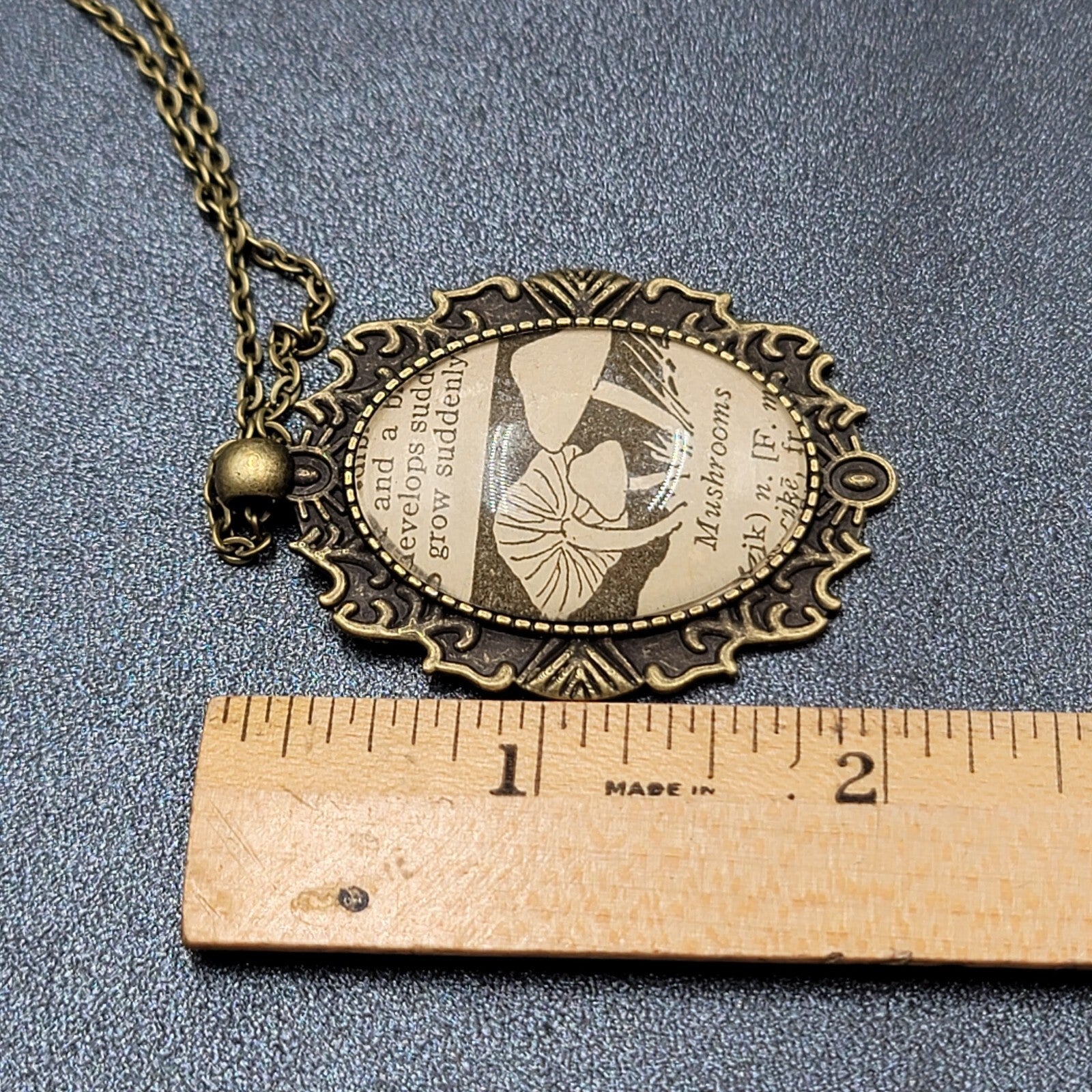 Artisan Glass Mushroom Pendant Necklace Bronze tone in Chain 18"
