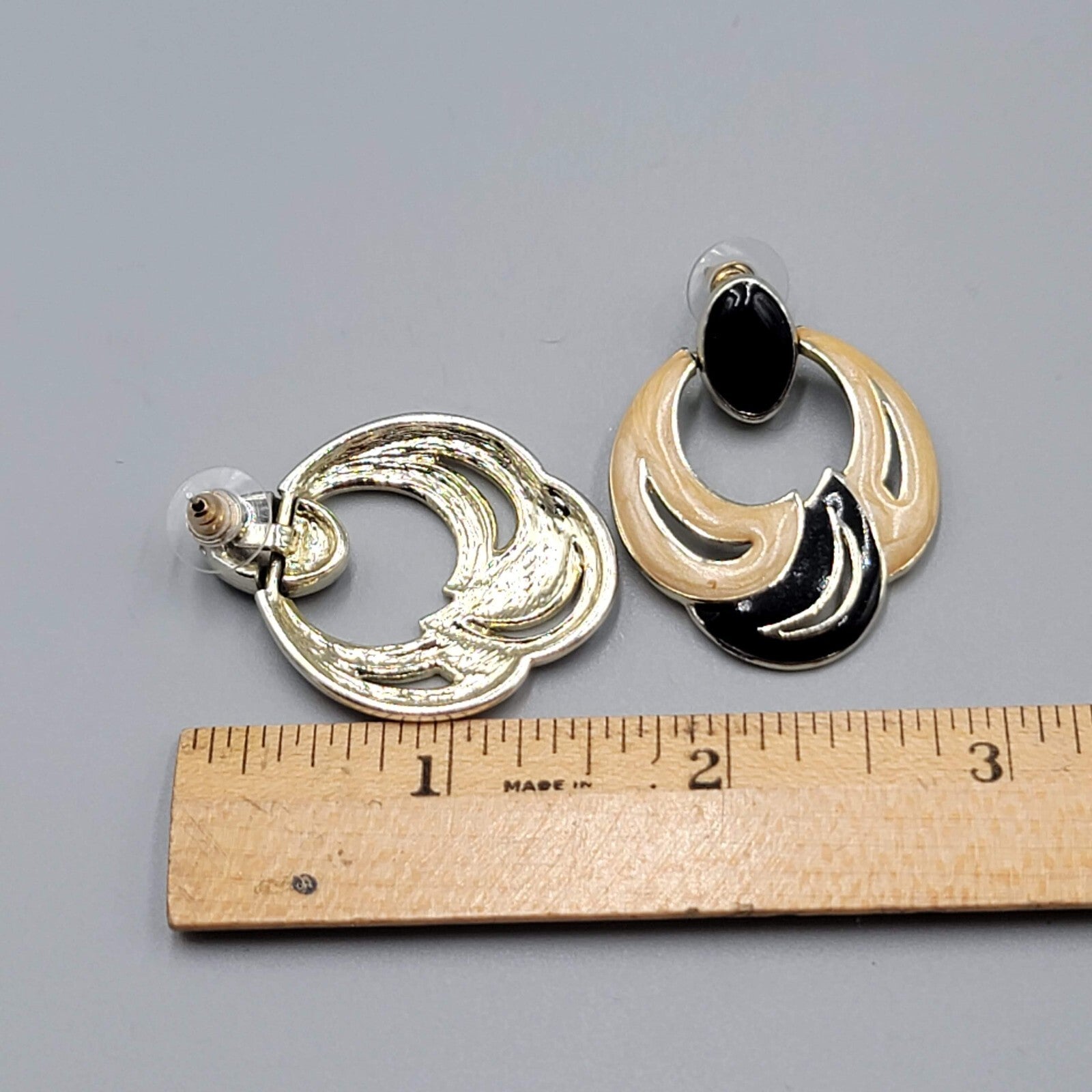 Vintage Pierced Earrings Gold tone Cream Black Enamel Statement Door Knocker 1.5