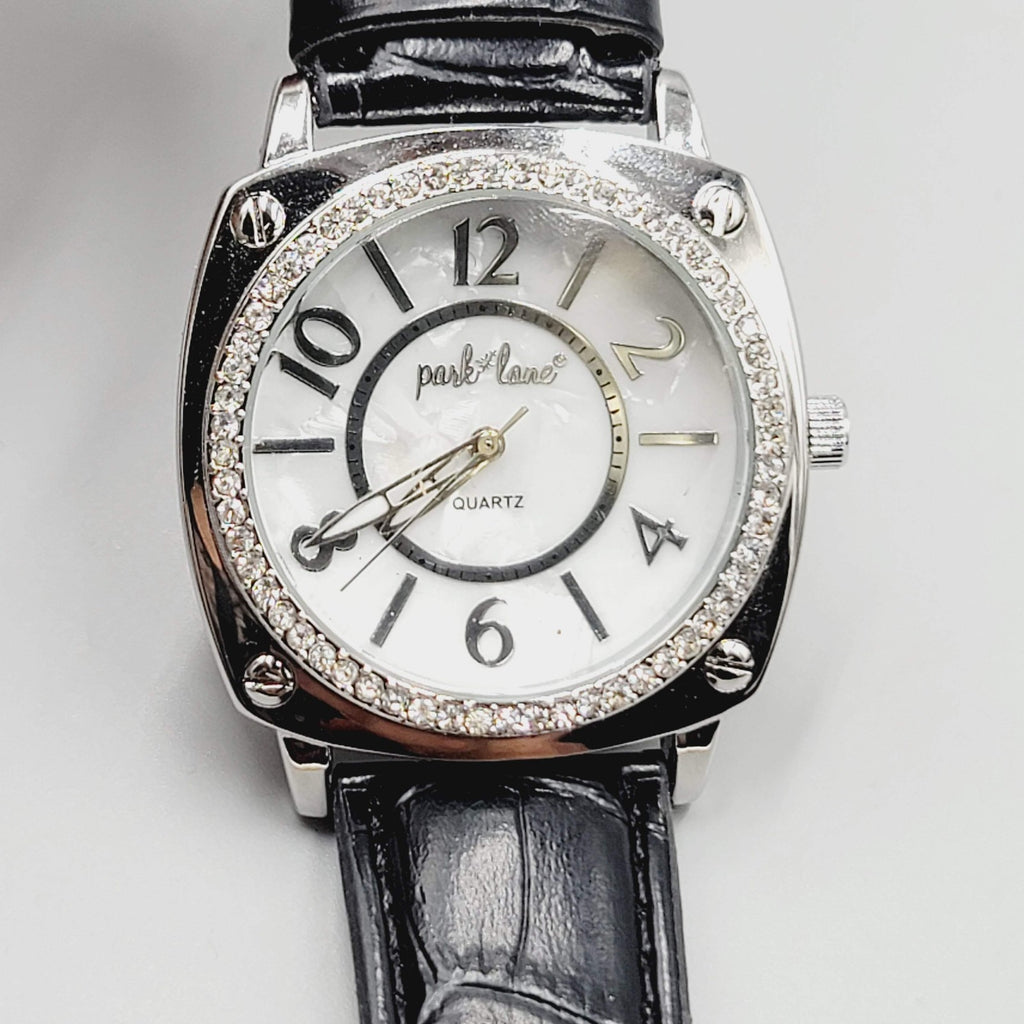 Park Lane Watch Womens Quartz Leather Strap 37mm Japan Movement NEEDS BATTERY