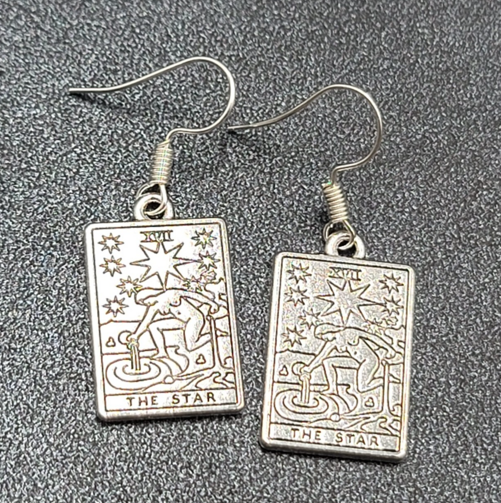 The STAR Tarot Card Pierced Earrings Silver tone 1"