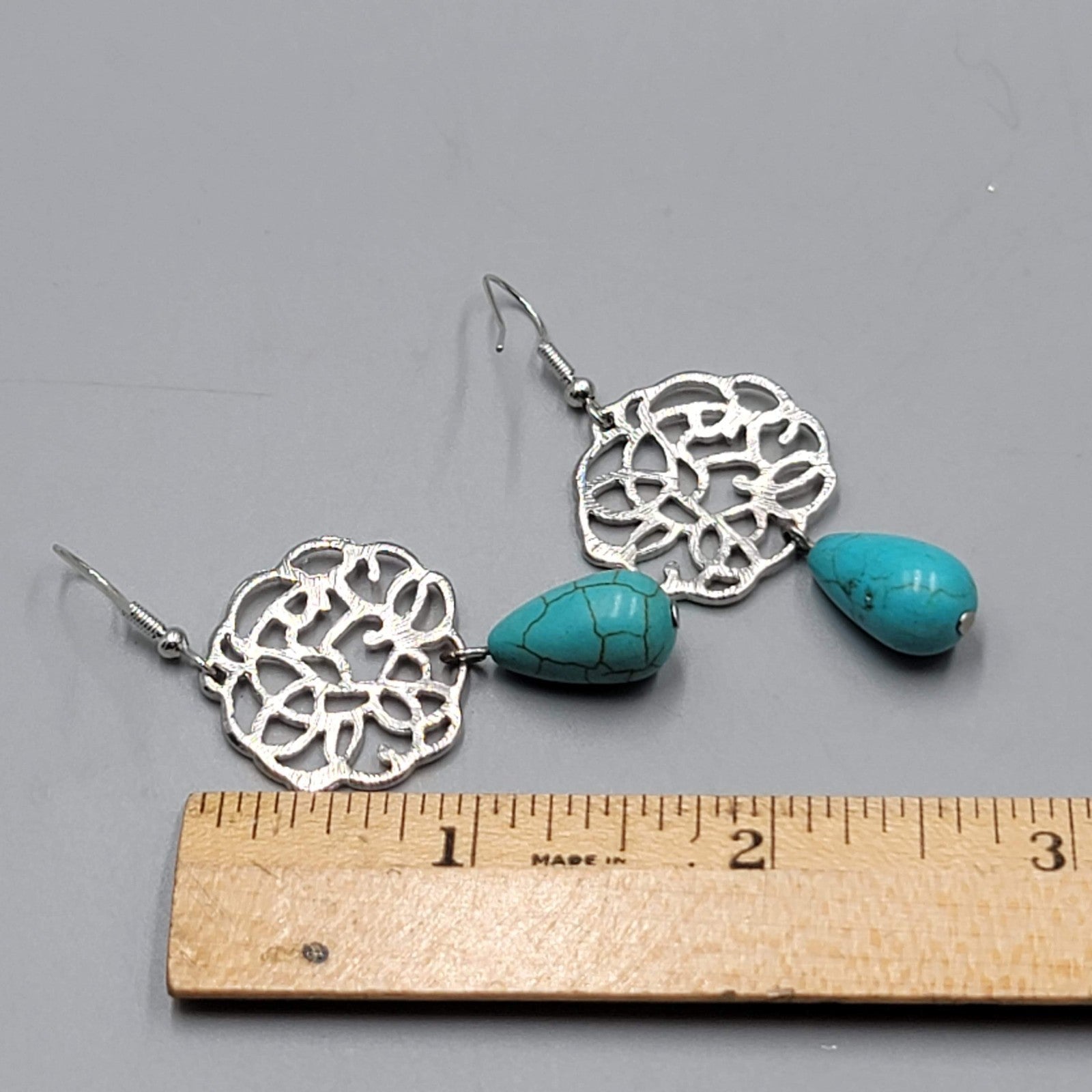 Silver tone Dangle Pierced Earrings Blue Howlite Teadrop 1 5/8"