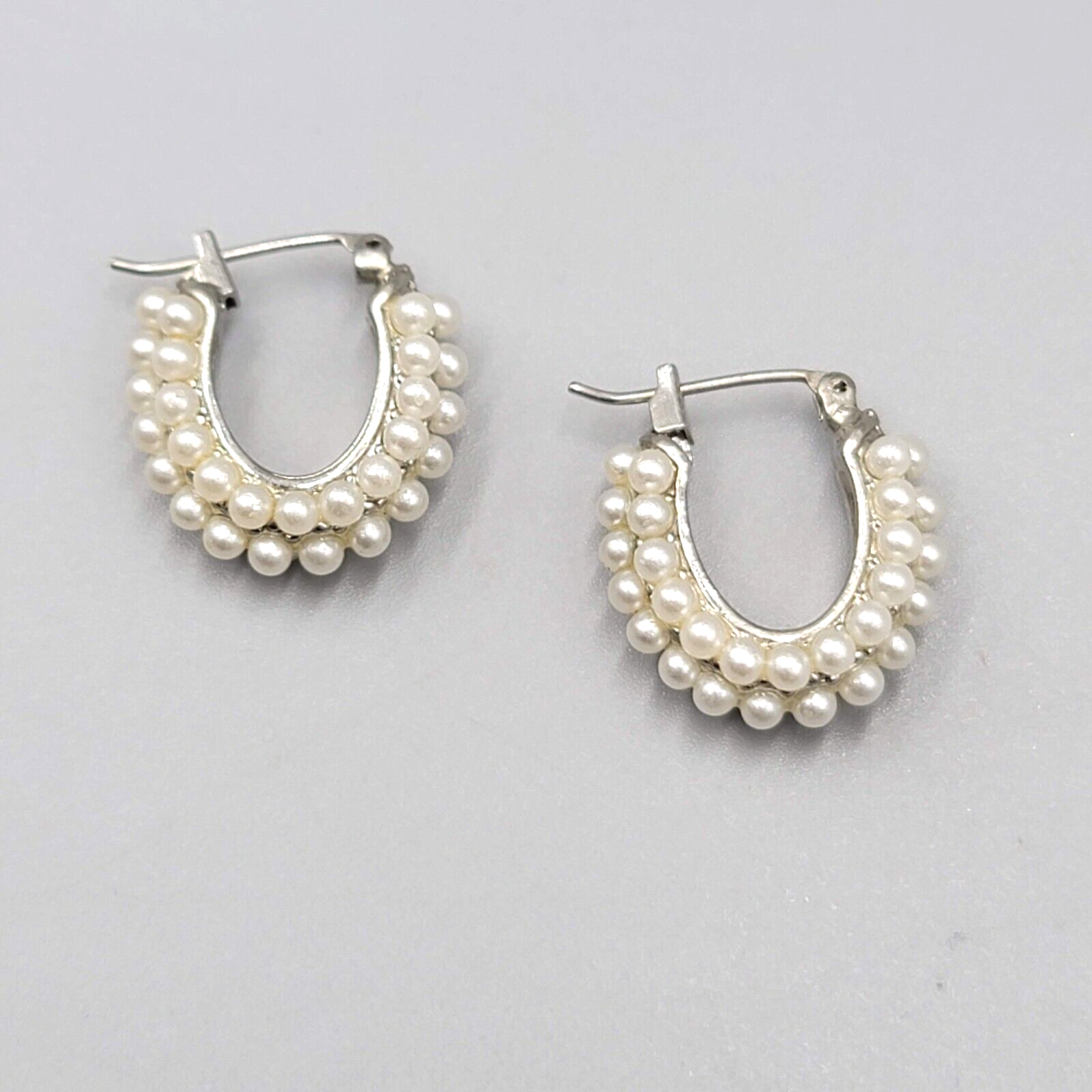 Hoop Pierced Earrings White Beaded Hoops Silver tone 3/4"