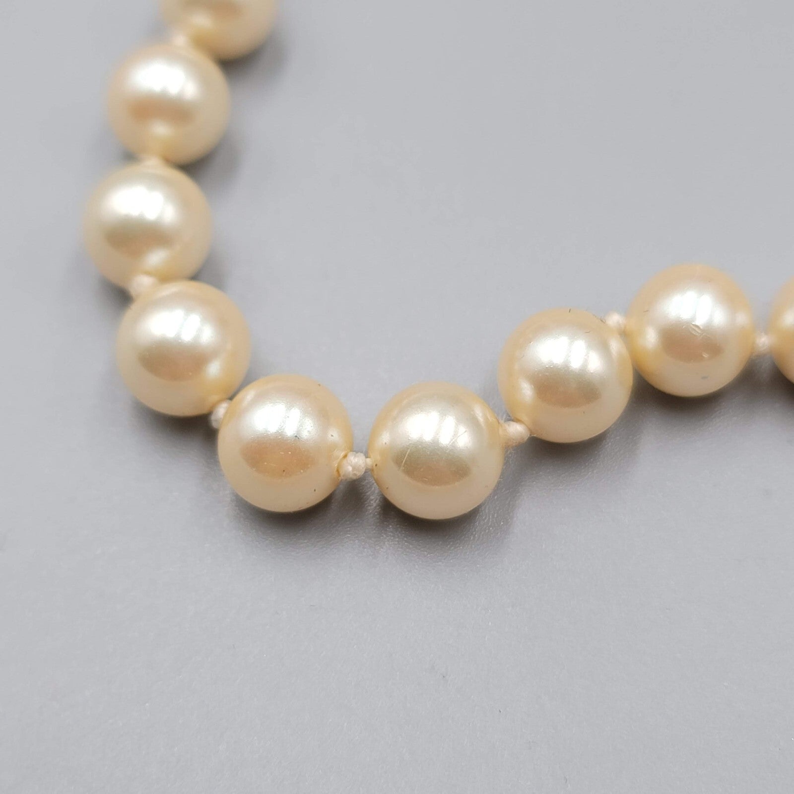 Vtg Glass Bead Necklace Imitation Pearl Hand Knotted Gold tone Filigree Clasp 8"