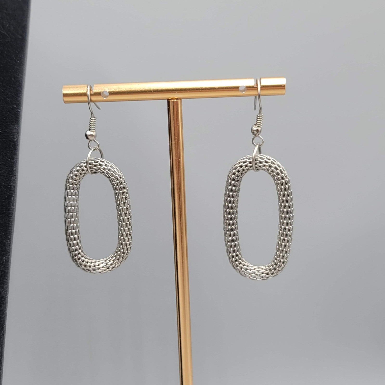Vintage Mesh Loop Statement Necklace Earrings Set Gold and Silver tones 18"