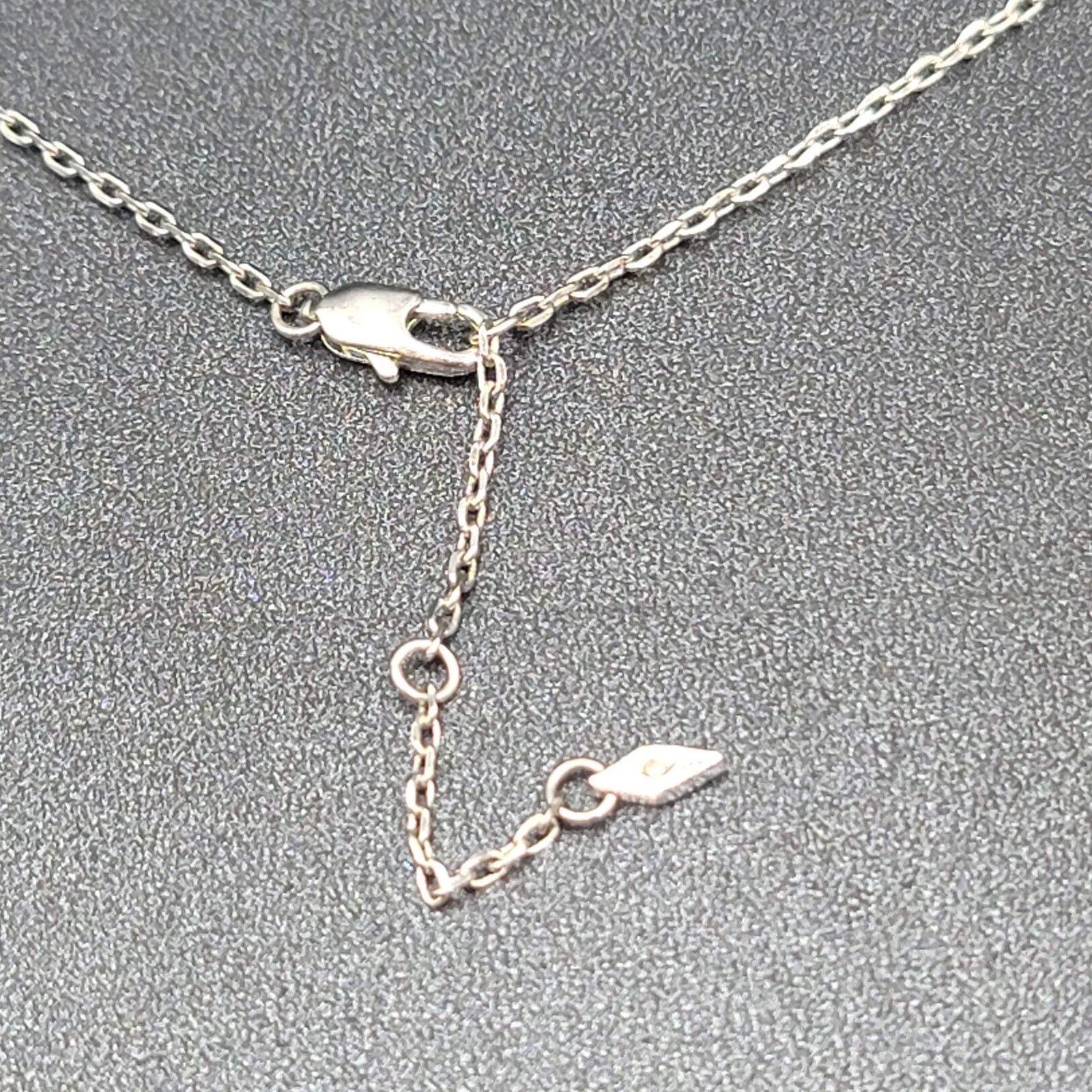 Fossil Tassel Pendant Necklace Silver tone Crystal Rhinestones Long 30"-32"