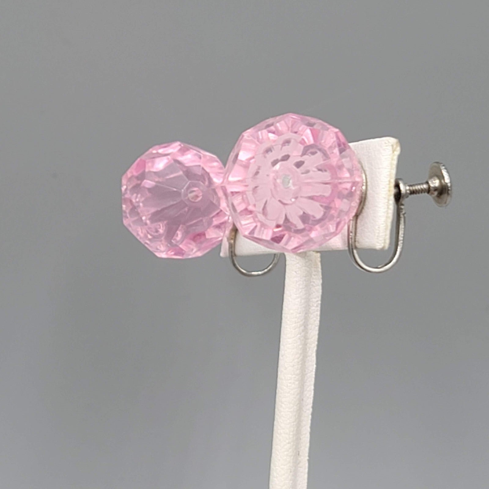 Vintage Large Faceted Pink Acrylic Bead Clip on Earrings Silver tone Screw 3/4"