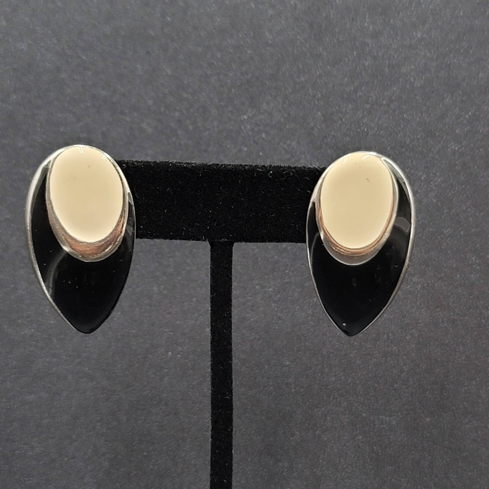 Vintage Pierced Earrings Silver tone Black Cream Enamel Drop 1 3/8"