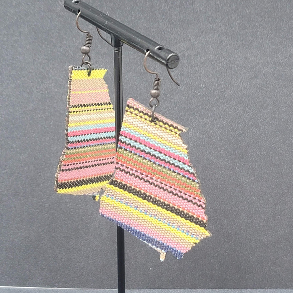 Pierced Earrings Fabric Cut out State of Missouri Dangle 1.75"