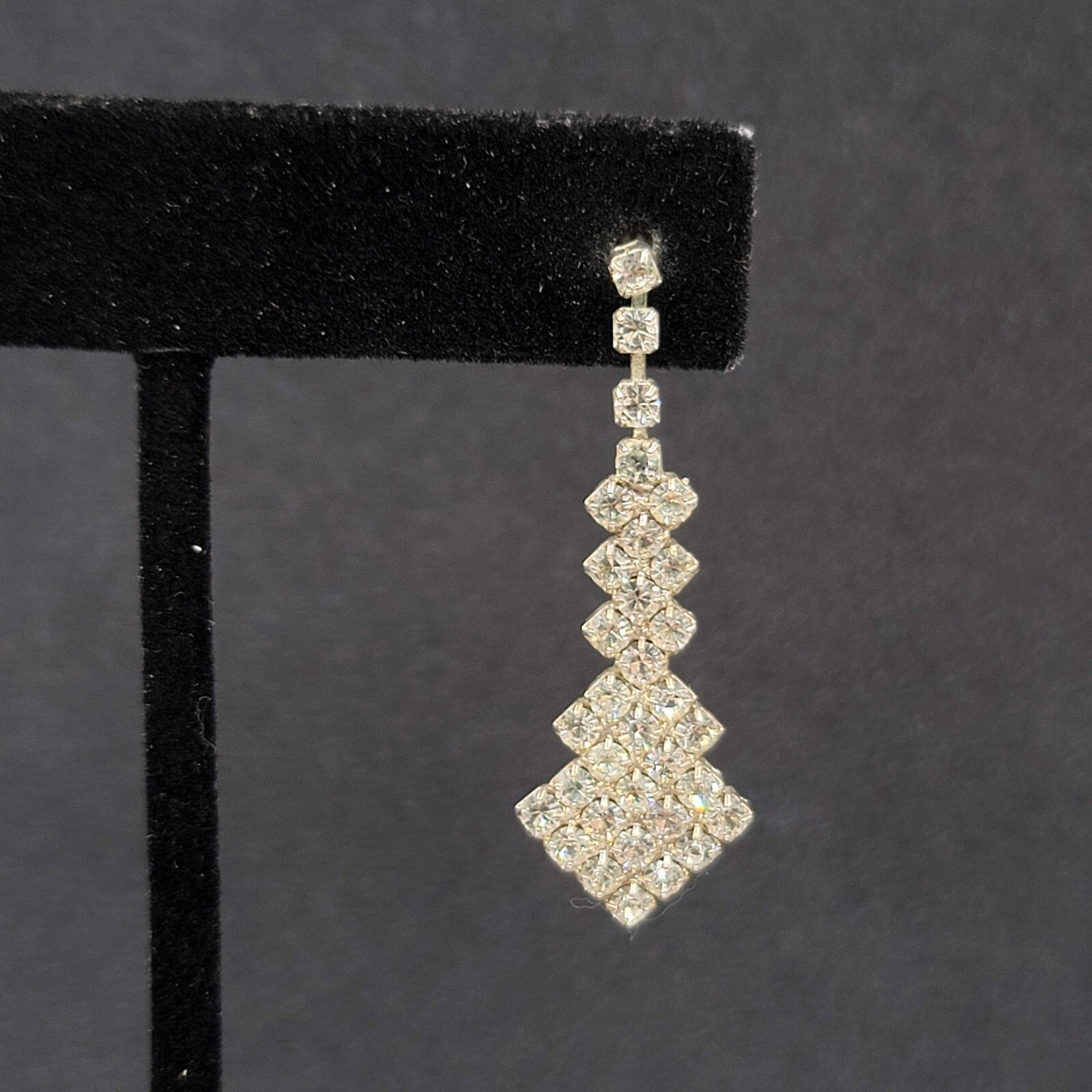 Vintage Pierced Earrings Silver tone Graduated Rhinestone Dangle 1.5"