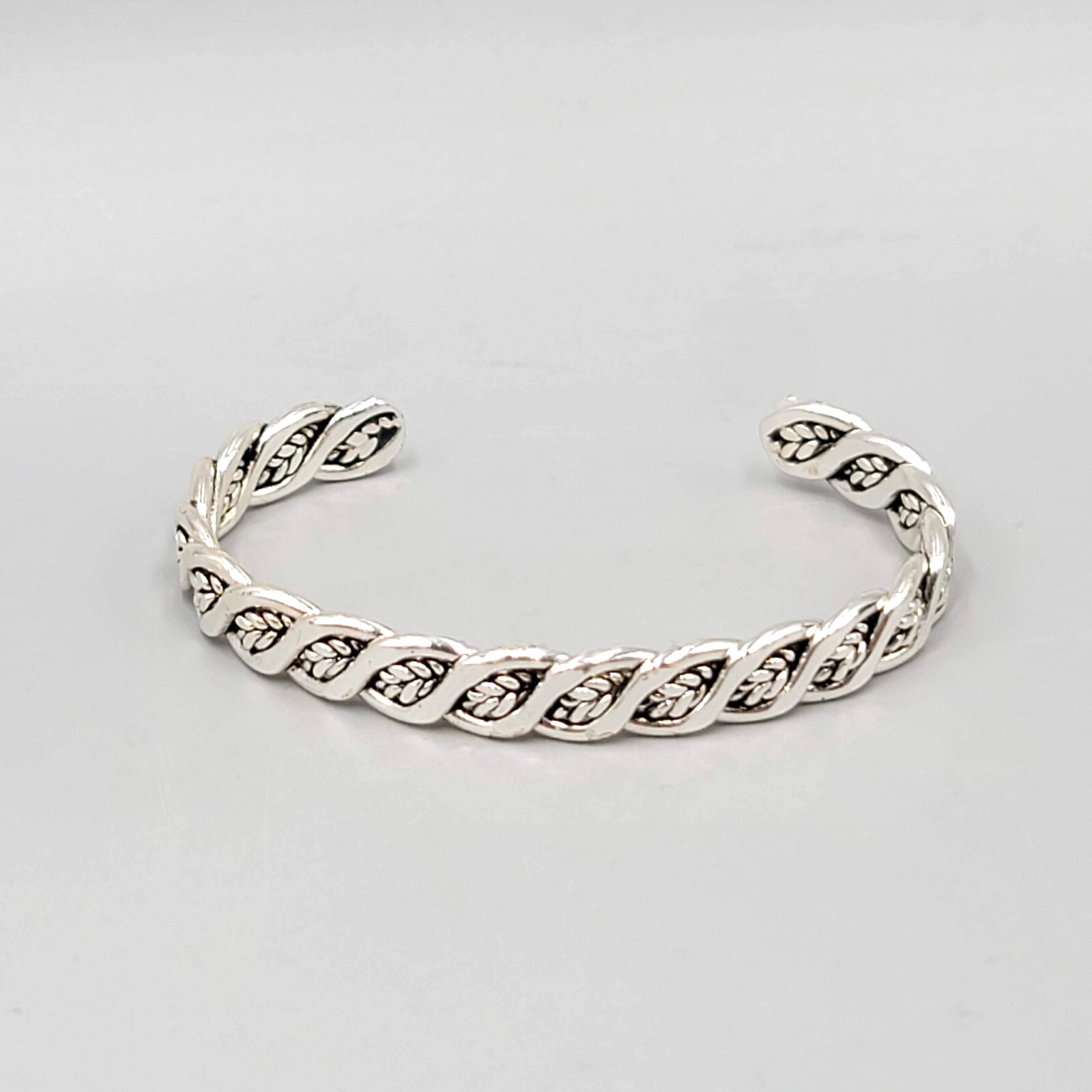 Flat Twist Cuff Bracelet Silver tone 8mm Wide Embossed Wheat Design