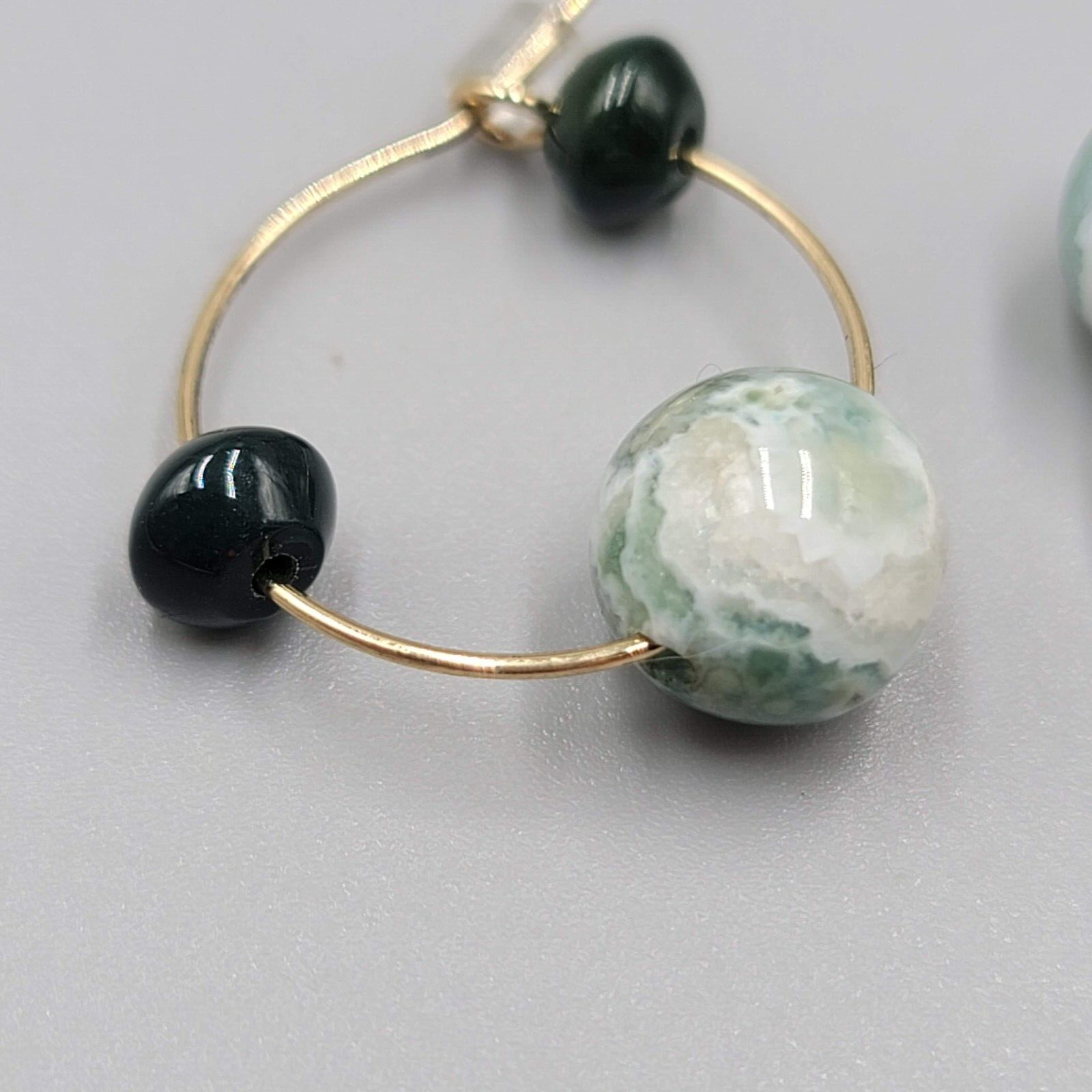 Green Stone Bead Pierced Earrings Gold tone Hoops 7/8"