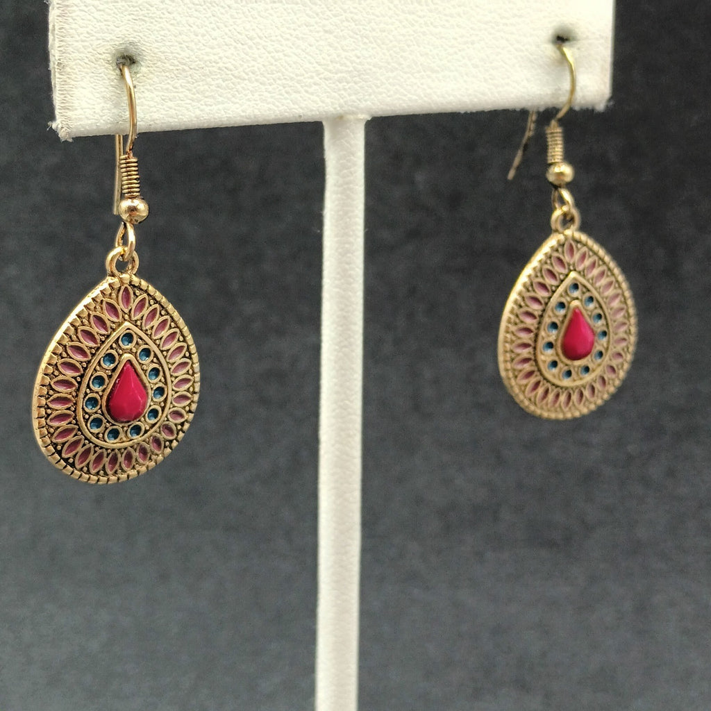 Pierced Earrings Gold tone Faceted Red Acrylic Teardrop Dangle 1"
