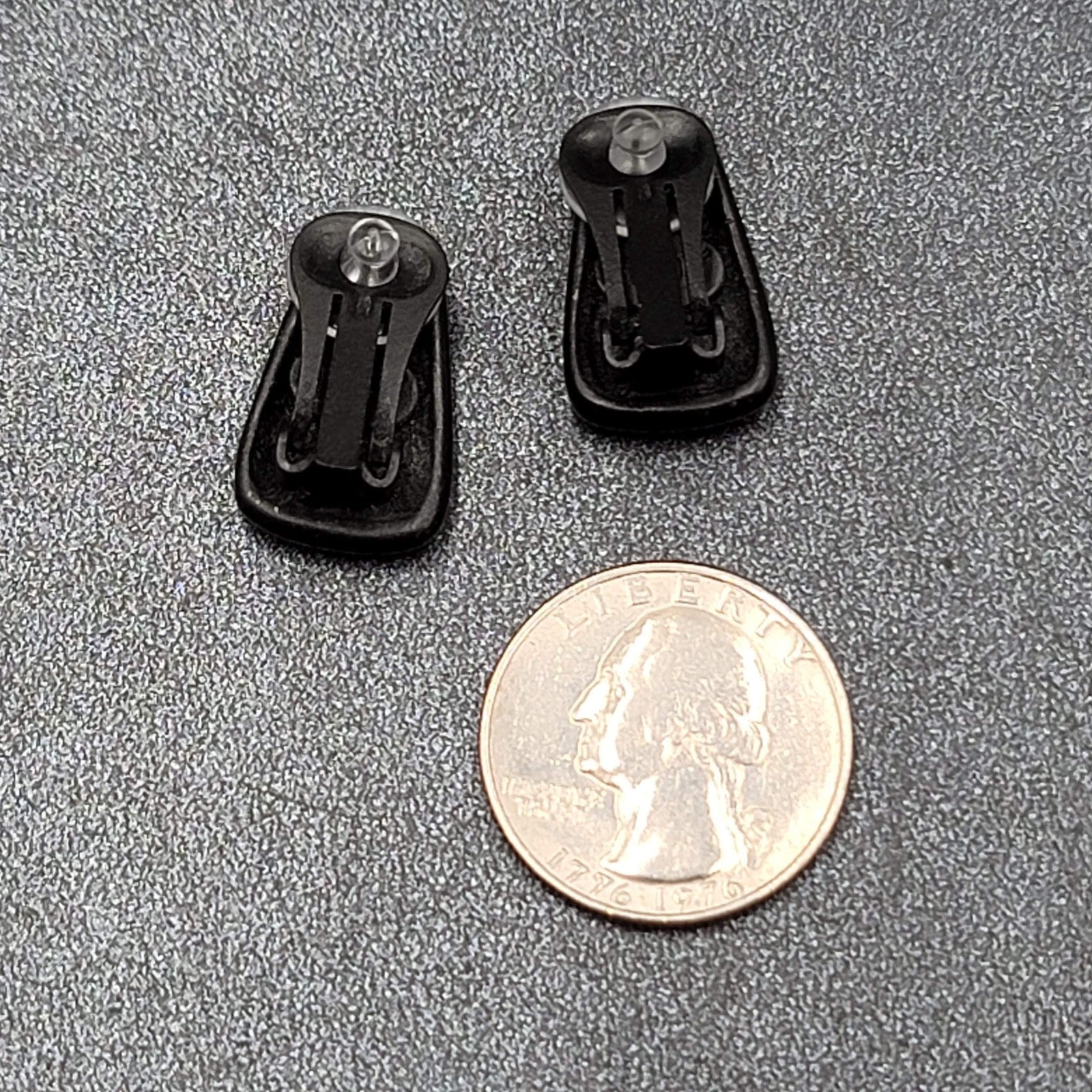Chicos Clip on Earrings Red Black Enamel Studs 3/4"
