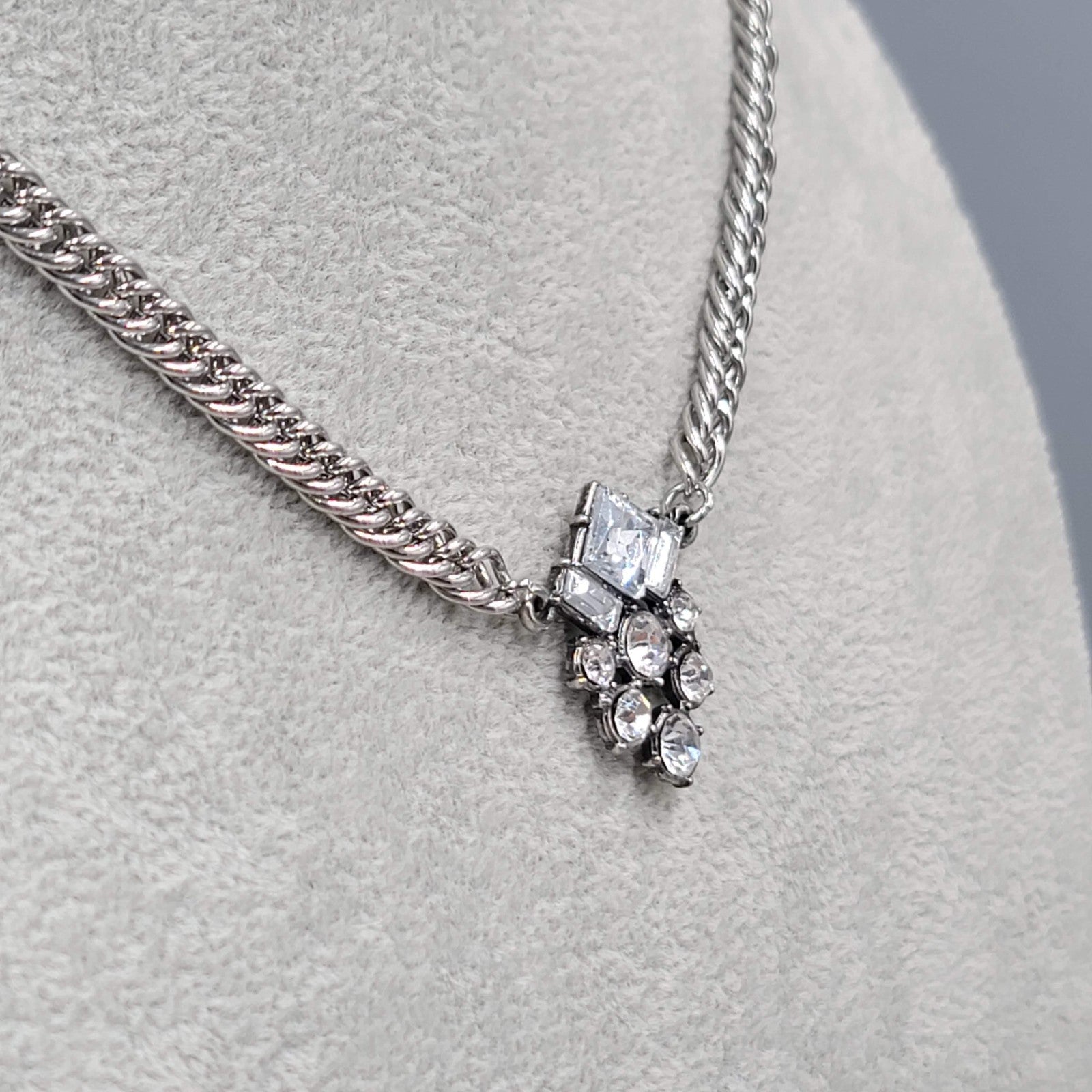 Heavy Chain Necklace Crystal Rhinestone Pendant 18"-20"