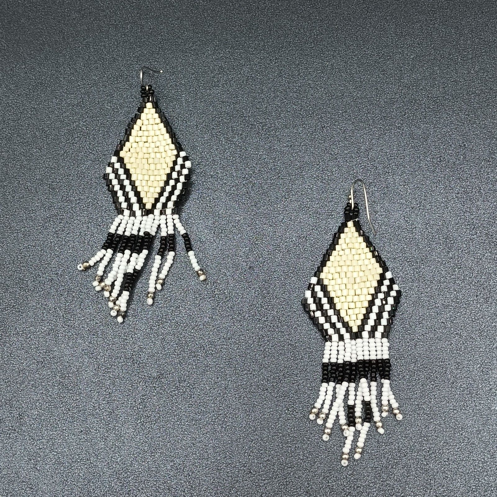 Pierced Earrings Black White Weaved Beads Silver tone Dangle 3.25"