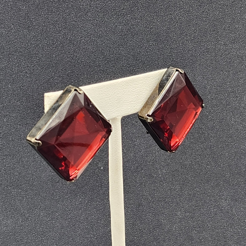 Vintage Clip on Earrings Black Metal Red Acrylic Square Drop 1"