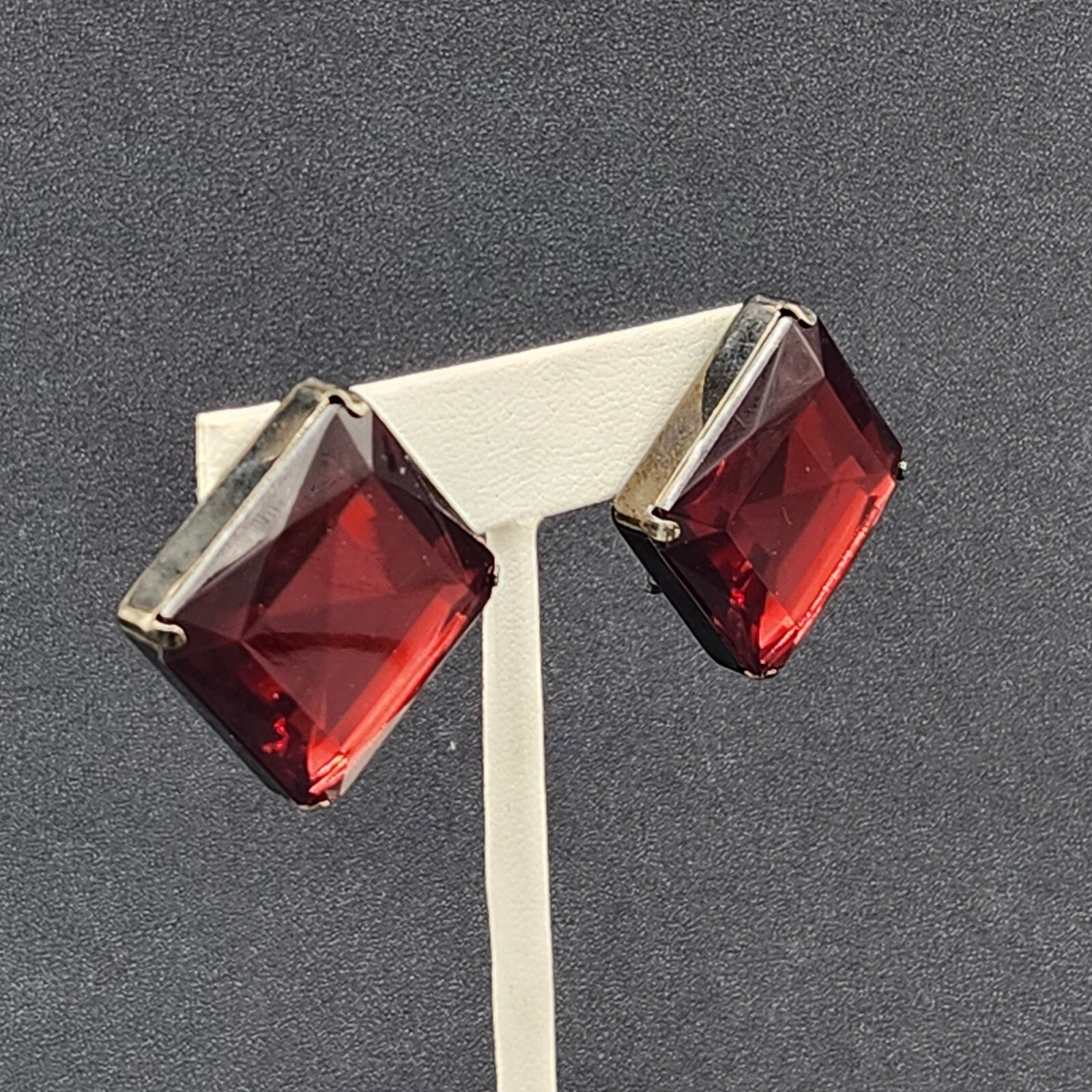 Vintage Clip on Earrings Black Metal Red Acrylic Square Drop 1"