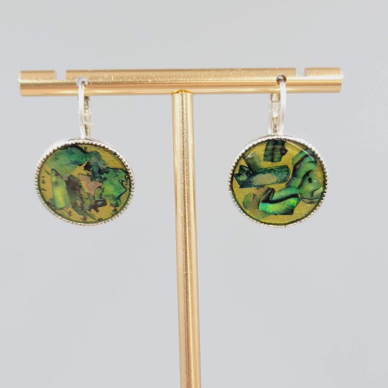 Abalone Inlay Round Pierced Earrings Silver tone Drop 3/4"