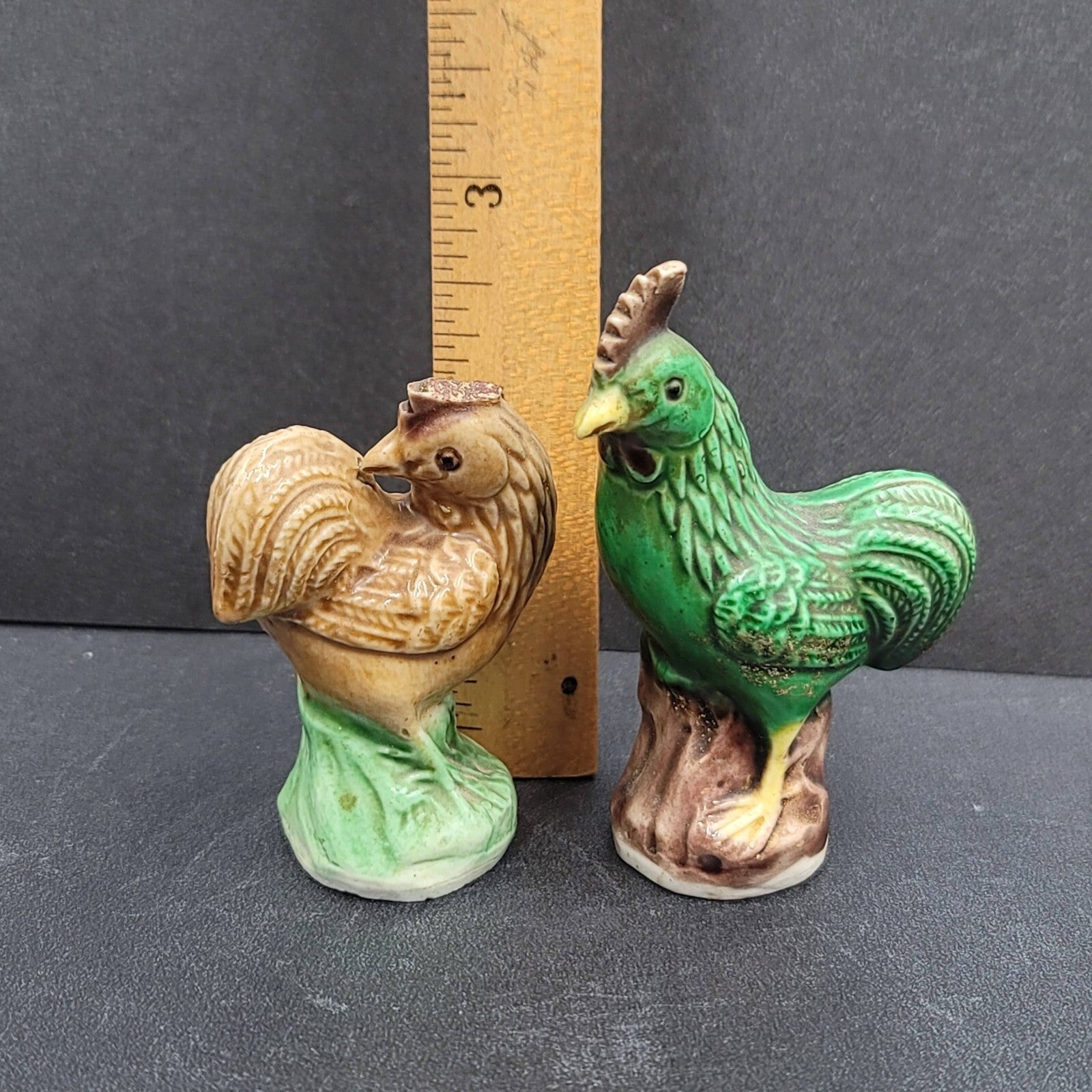 Vintage Set of 2 Miniature Rooster Hen Ceramic Miniature Figurines 3"