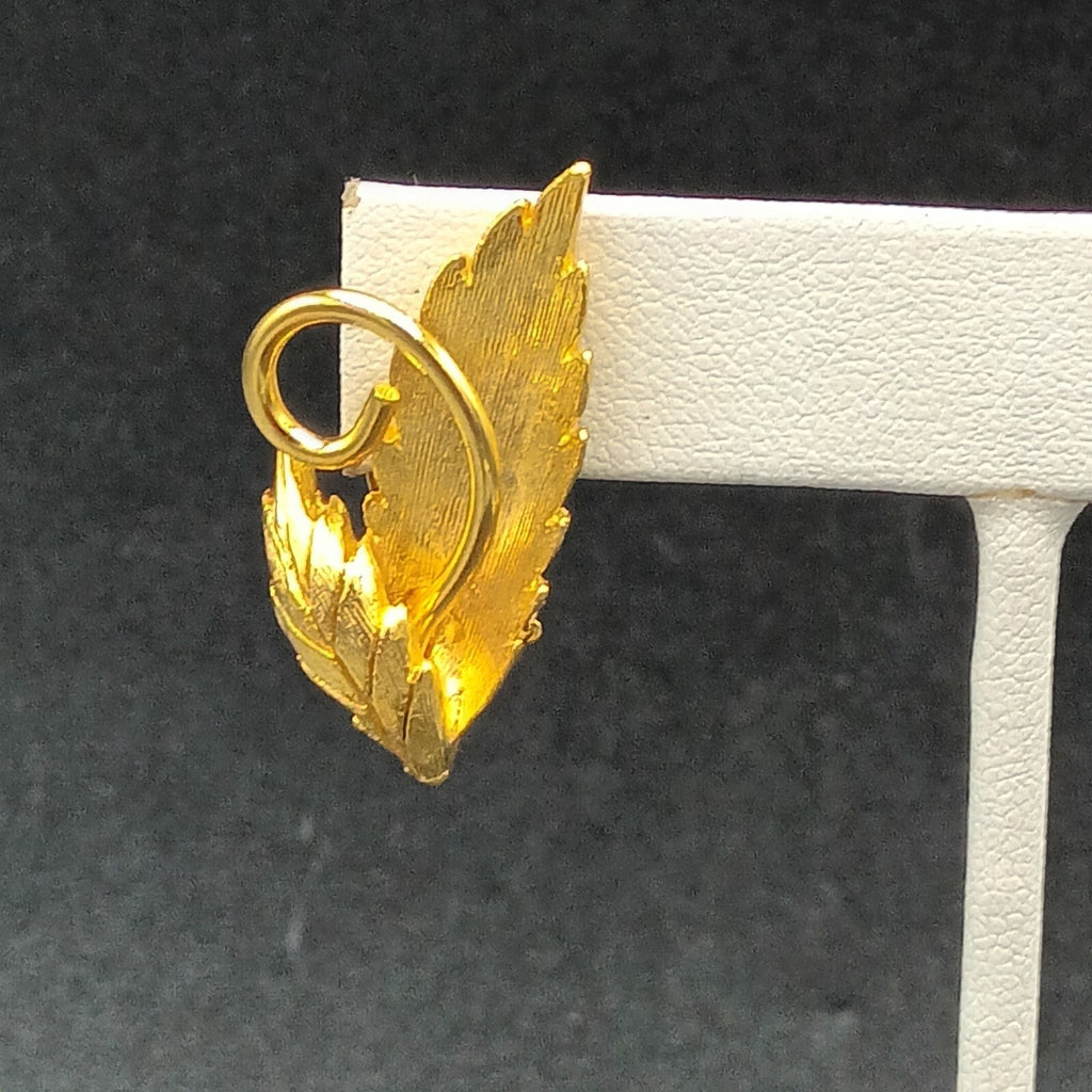 Vintage ROMA Clip on Earrings Gold Plated Leaf Climber Drop 1.25"