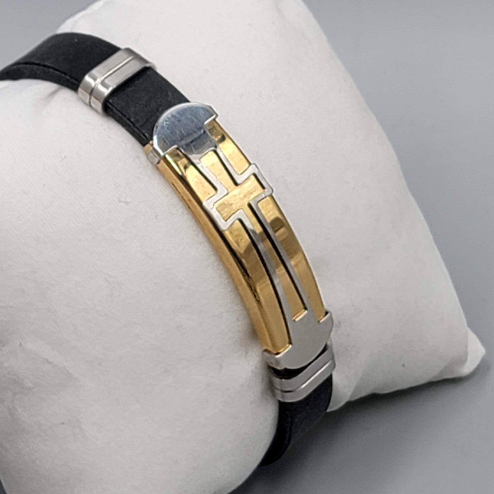 Mens Cross Bracelet Black Leather Gold and Silver tones 7.5"