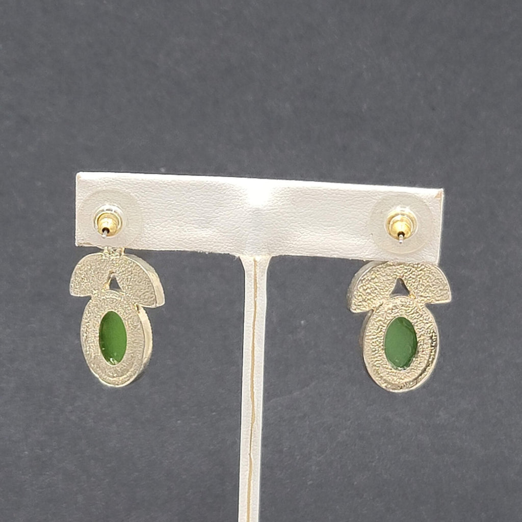 Pierced Earrings Gold tone Faceted Multicolor Dangle Green Red Yellow 1.5"