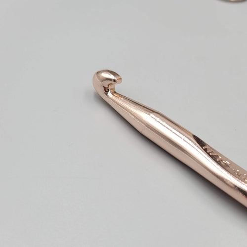 BOYE Crochet Hook Size N/15 10.0MM Pink Metal