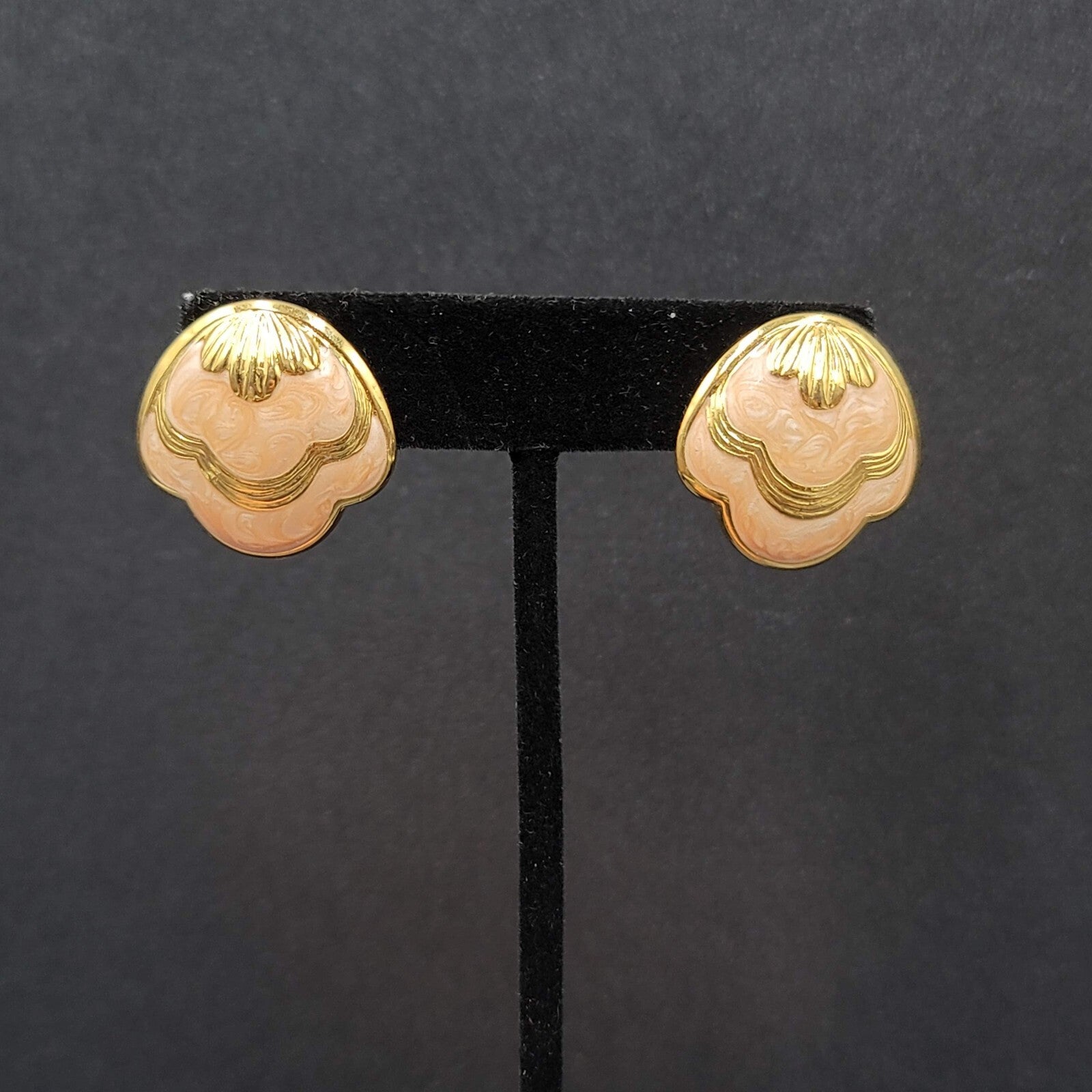Vintage Pierced Earrings Gold Plated Peach Swirl Enamel Shell Design 1"