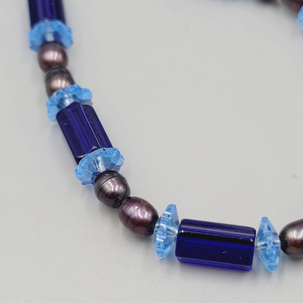 Blue Glass Peacock Pearl Bead Bracelet Toggle Clasp 7 in