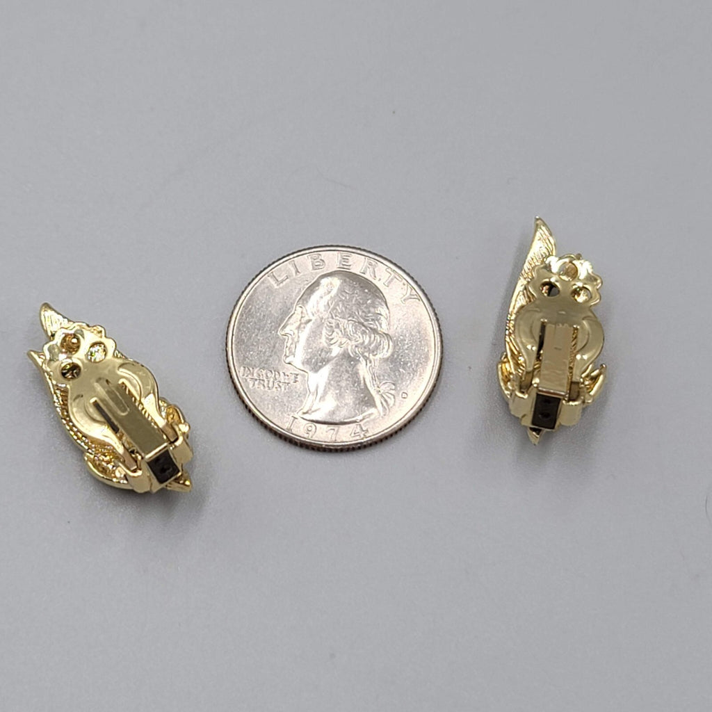 Vintage Gold tone Leaf Design Clip on Earrings Climber 1"