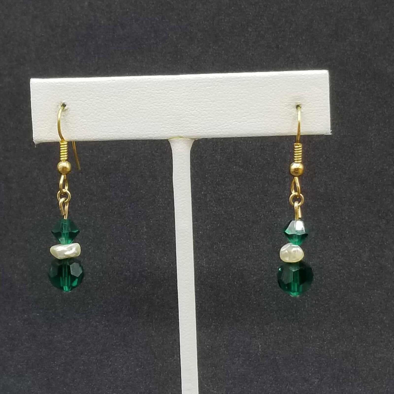 Pierced Earrings Gold tone Green Faceted Crystal Beaded Dangle  3/4"