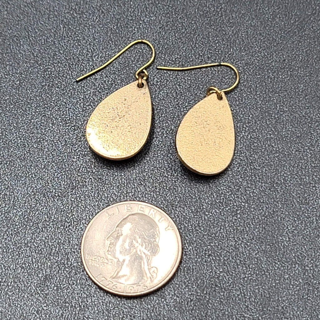 Pierced Earrings Antiqued Gold tone Teardrop Faceted Red Accent 1"